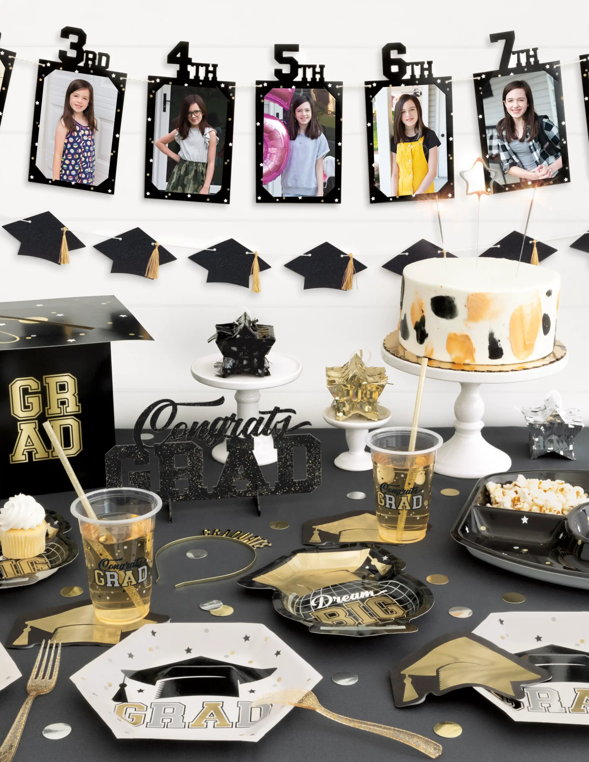Graduation party supplies