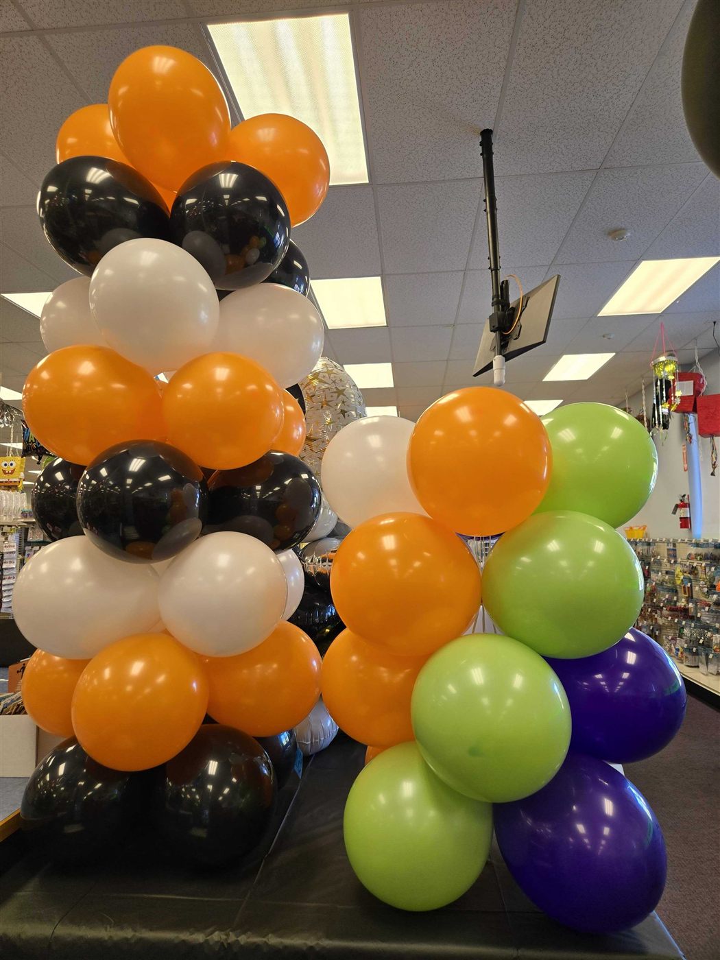 6 foot and 3 foot Halloween balloon column